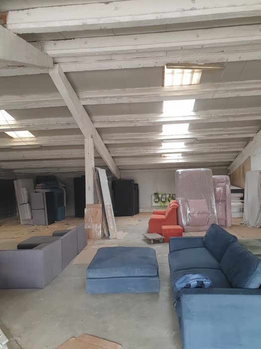 Inchiriez Hala 216mp sau 540