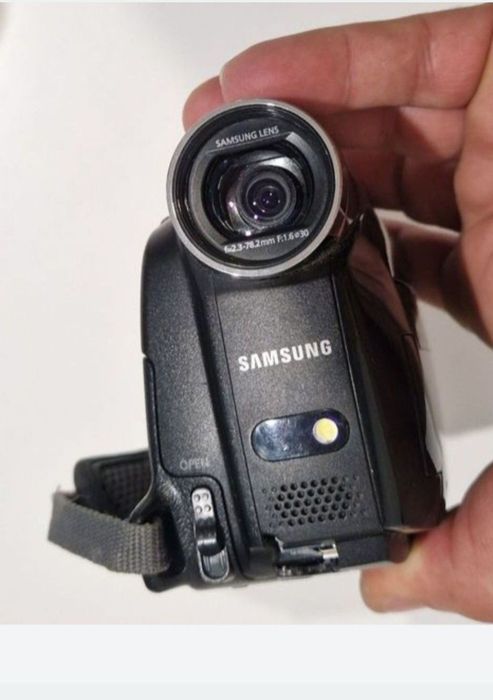 Camera Samsung fără accesorii,