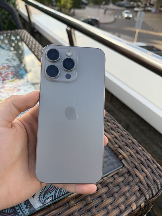 Продам iPhone 15 pro max в идеальном состоянии