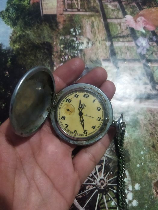 Часовници два броя