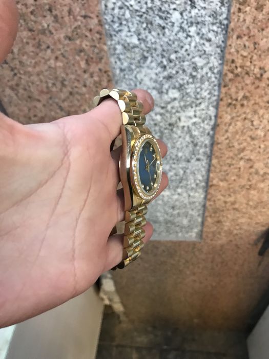 Rolex soati sotiladi