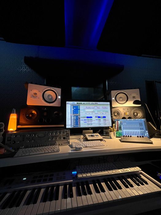 Yamaha HS8 белые