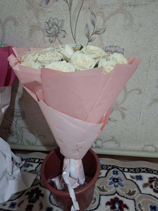 Цветы, гүлдер бар