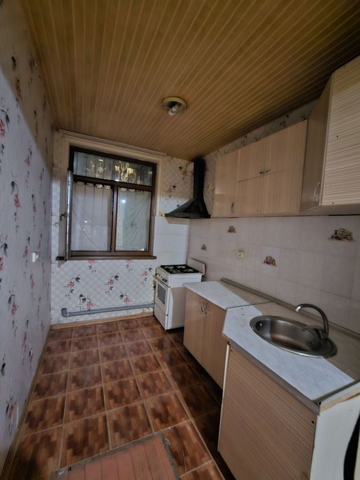 Kvartira sotiladi shayxontoxur rayon beltepada 1^2/1/4/  48m2