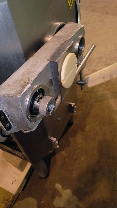 Вакуум пълначна машина Vemag Robot 1000DC