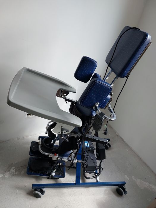 Verticalizator electric cu telecomanda
