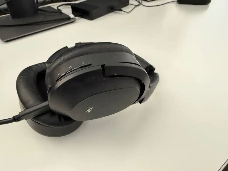 Casti Wireless Razer Opus defecte