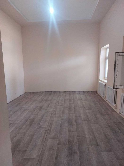 200 m² maydonga ega noturar joy ijaraga beriladi.