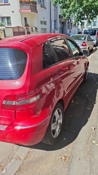 Vând Mercedes B180 CDI din 2009