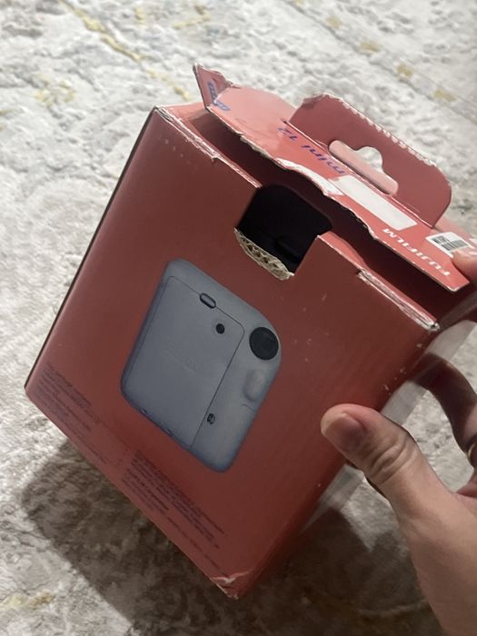 Продаю Instax mini 12