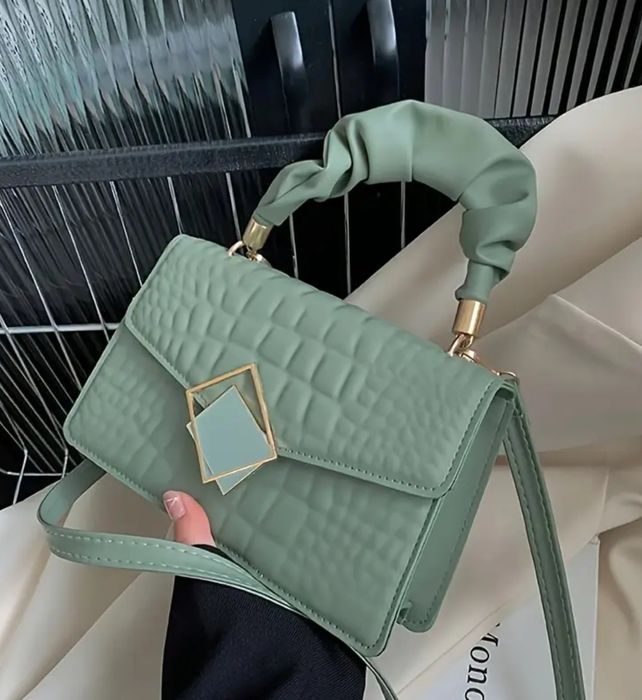 Geantă elegantă nouă