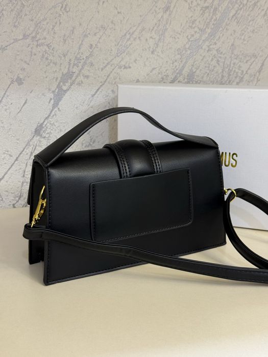 Сумка женская Jacquemus Le Grand Bambino