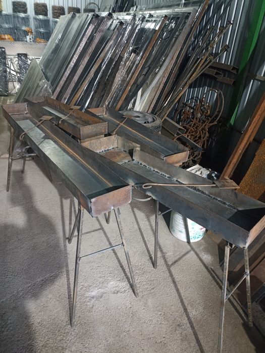 Мангалдар бар аяқтары жыйналмалы