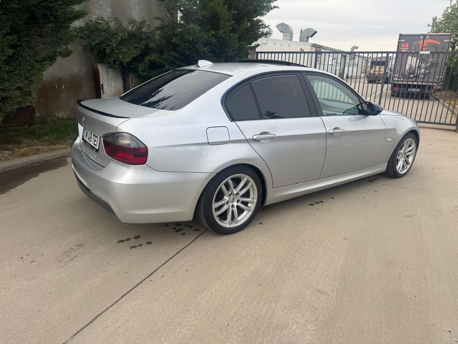 BMW M-Pachet De Fabrica / Trapa / Navi Mare / Încălzire / Interior Recaro / Xenon 320i 150cai