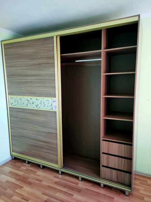 Шкаф гардеробный для спальни