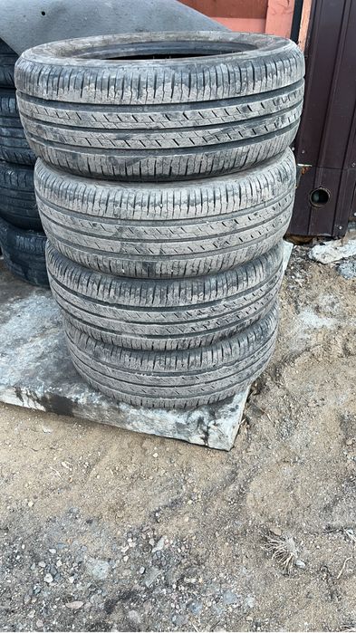 Летние шины комплект!