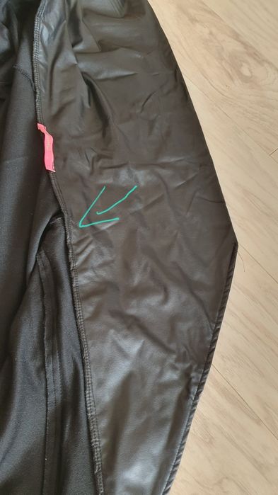 Асиметрично сако р.М