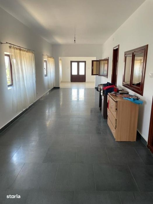 Casa spatioasa 184 mp de vanzare – Sadova, Dolj