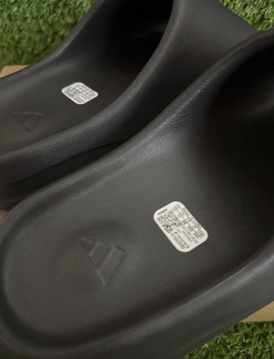 Adidas Yeezy Slide Onyx – 40–46 | Нови
