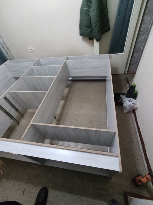 Shkaf va krovatlarni uydan uyga kóchirib yiğib beramiz