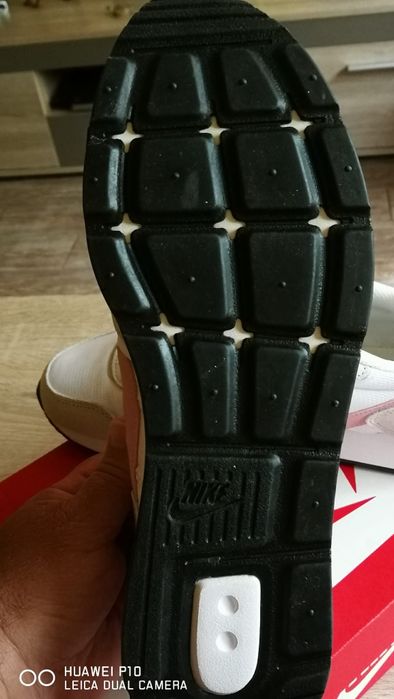 Vind încălțăminte sport Nike. 225 lei ușor negociabil