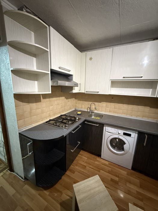 Продам кухню самовывоз!