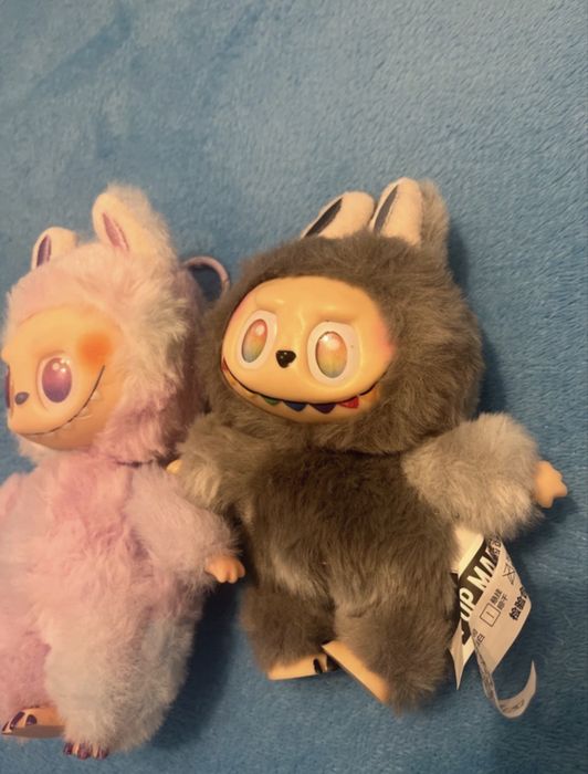 2 plusuri Labubu