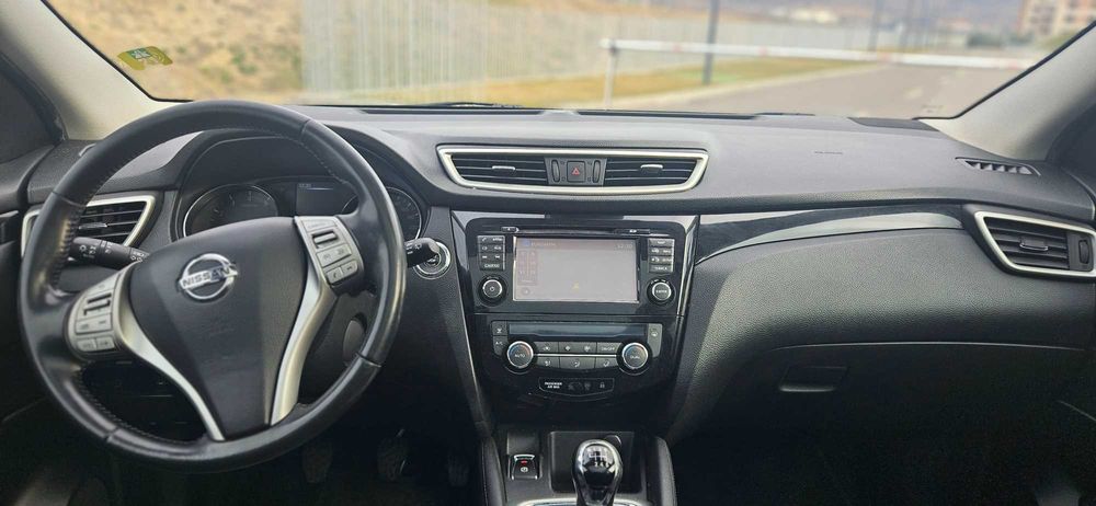 Nissan qashqai 1.2 2015