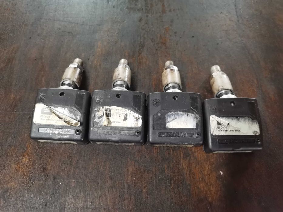 Датчик Сензор за налягане на гумите. Bluetooth вентили за Opel