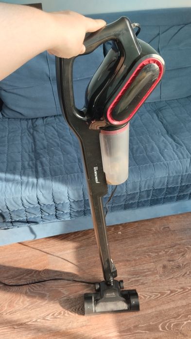 Вертикальный пылесос Deerma