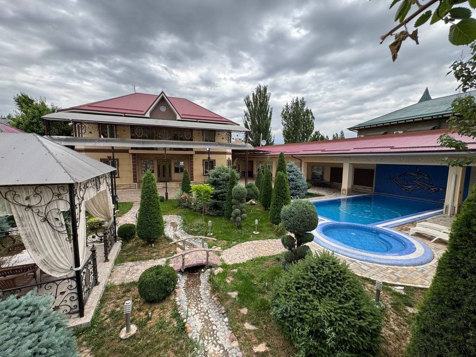 Сдается  дача на Чарваке. От бочки 2 км