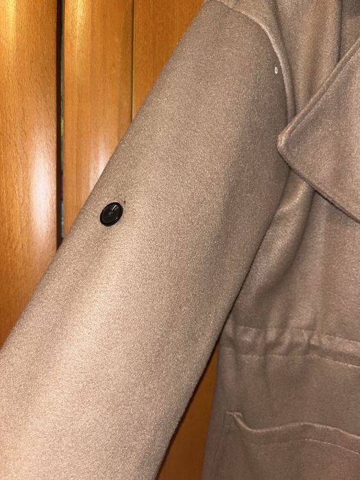 Продавам преходно палто