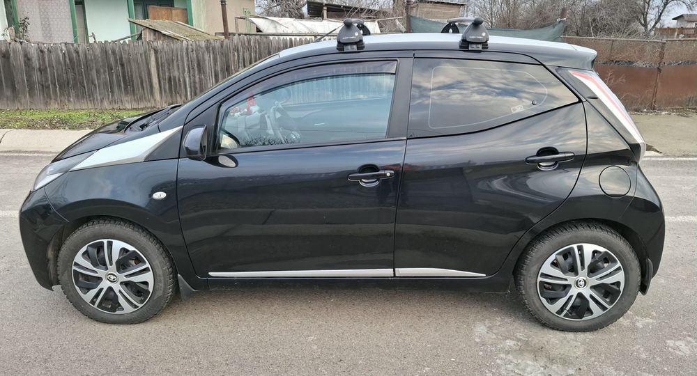 Vând Toyota Aygo