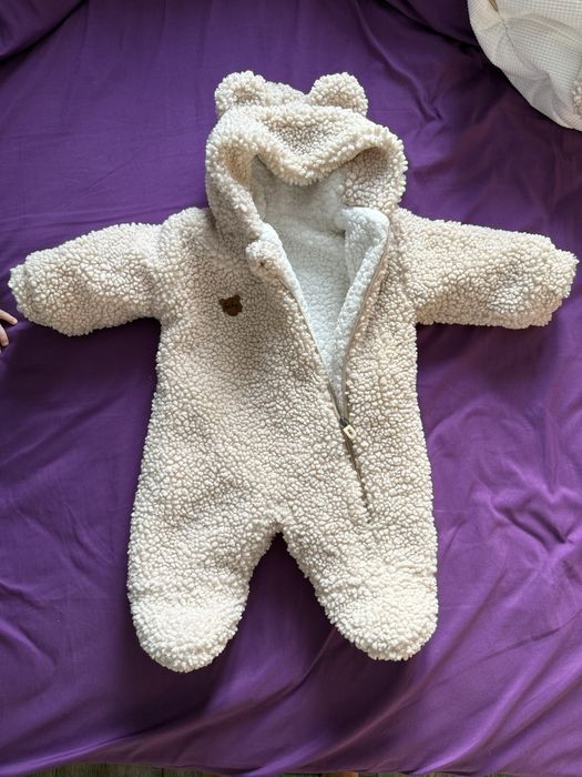 Продам теплый конверт на выписку