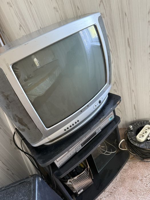Продам   ТВ 10 тыс тг