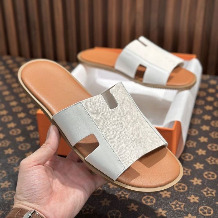 Hermes oyoq kiyim