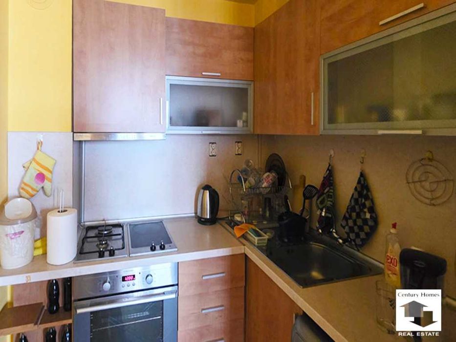 104993 Просторен тристаен апартамент до ОУ Емилиян Станев, В. Търново