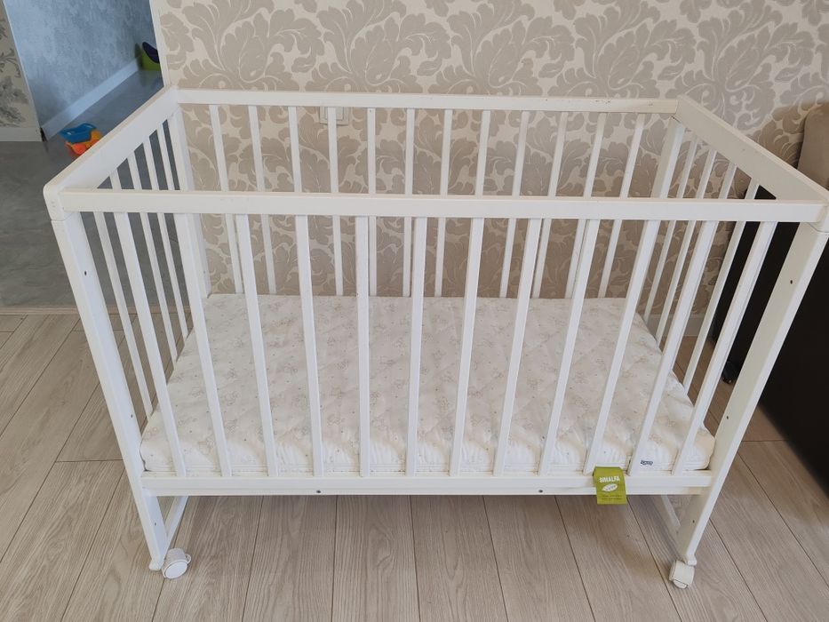 Кроватка и матрас
