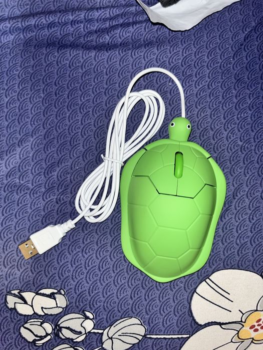 Компьютерная мышь в виде черепашки. USB