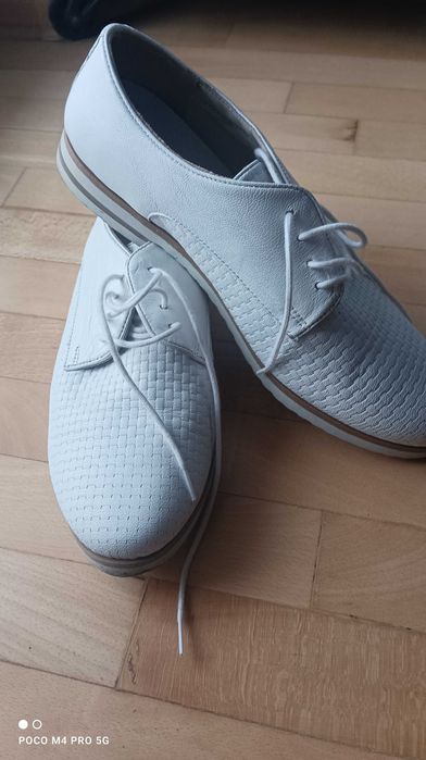 Разпродажба ба обувки