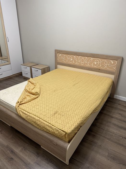 Продается диван с матарсом