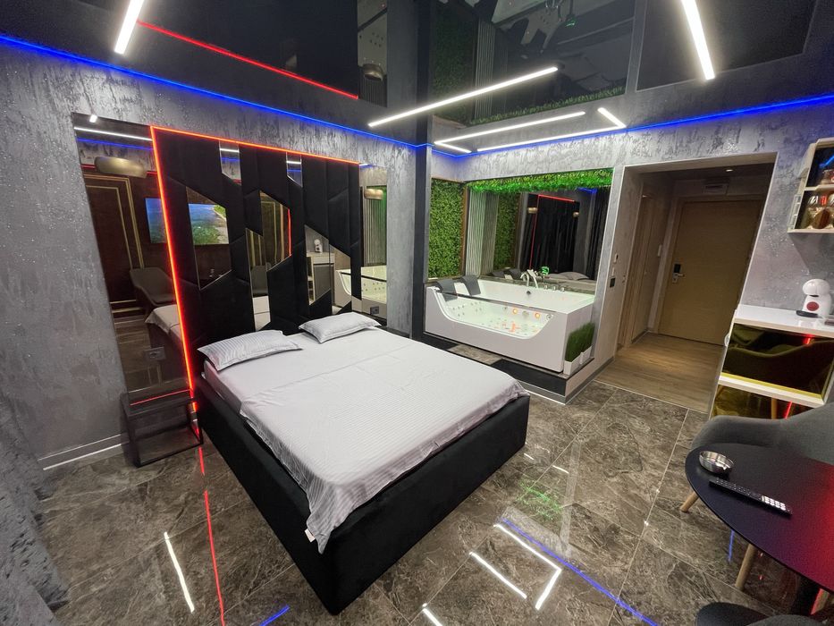 Regim Hotelier 5* cu JACUZZI in camera, Ambient Romantic