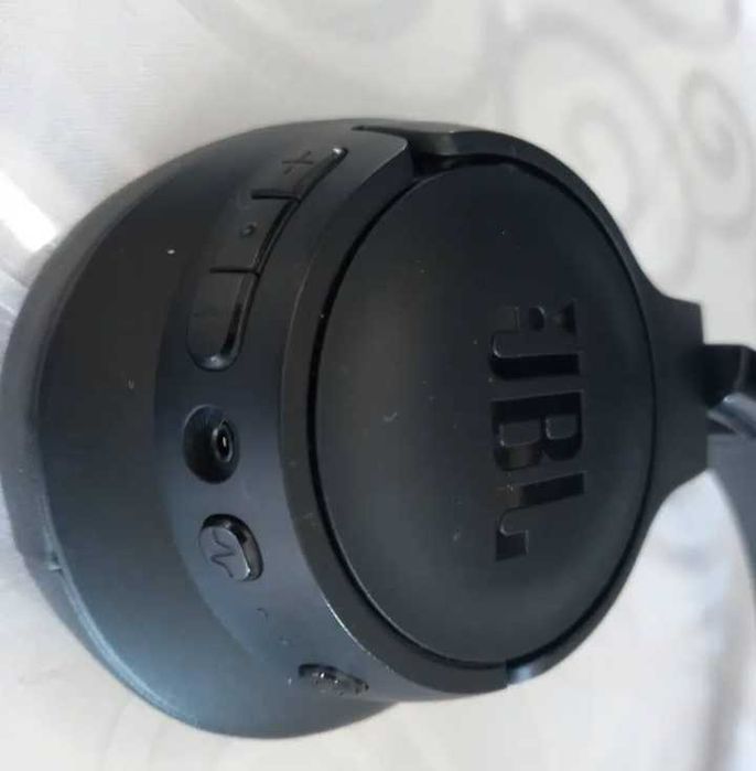 Наушник JBL накладные