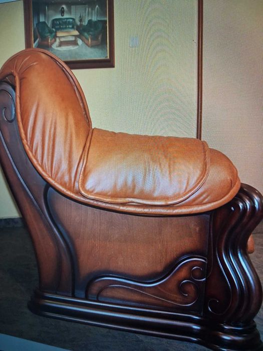 Кожена гарнитура