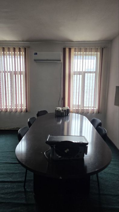 Офисный мебель продаётся