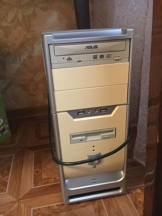 Продам компьютер: процессор, монитор, клавиатура,мышь,колонки,сабвуфер