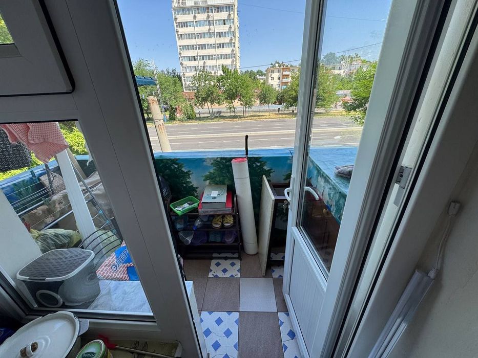 Продается квартира Максим Горький, Буюк ипак уйли  2/3/5
Кирпич , балк