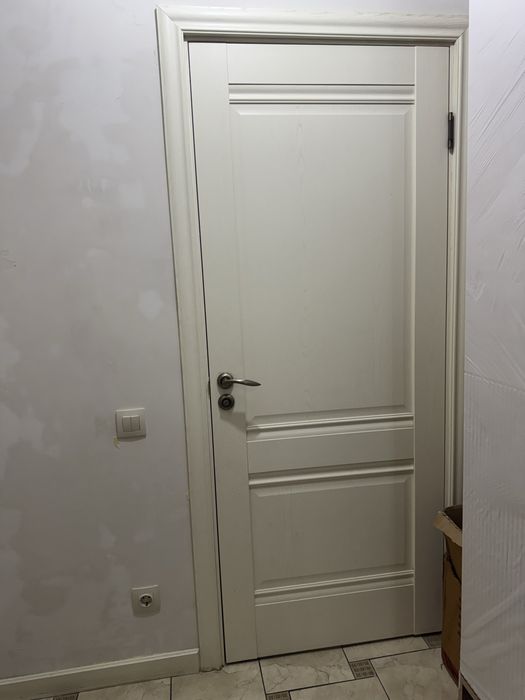 Двери для дома деревянный