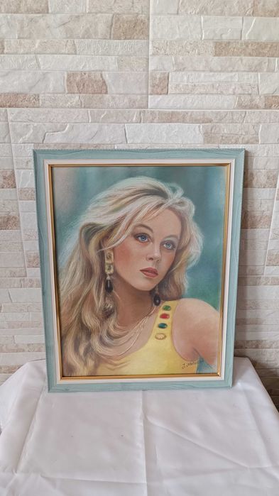 Стара картина "Жена" - пастели върху картон - J.Metodiev - 48/38см