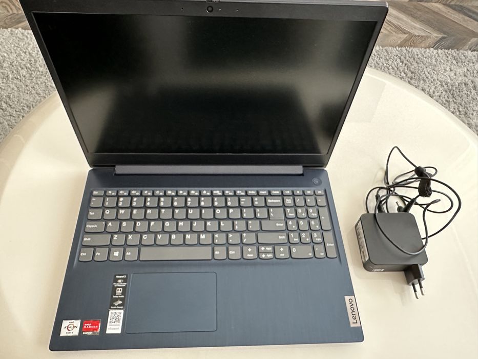 Laptop Lenovo Nou